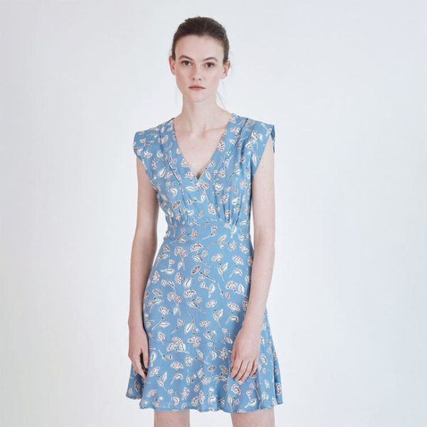 casual dresses s spring / summer french elegant blue floral ruffle v-neck dress for women, Black;gray
casual dresses s spring / summer french elegant blue floral ruffle v-neck dress for women, Black;gray