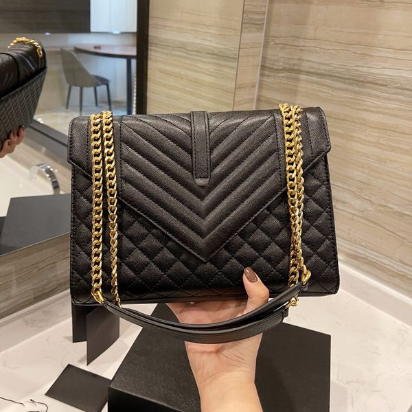 luxurys designer ladies messenger bag simple fashion black quilted purses for women shoulder bags handbags hasp flap soft leather chain cros
luxurys designer ladies messenger bag simple fashion black quilted purses for women shoulder bags handbags hasp flap soft leather chain cros