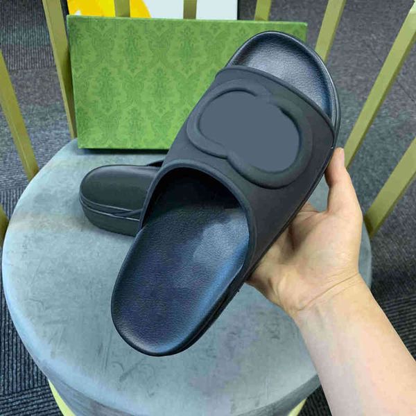 2023 designer sandal with interlocking beach slippers rubber slides retro summer vintage macaron color sandals with box size 35-45, Black
2023 designer sandal with interlocking beach slippers rubber slides retro summer vintage macaron color sandals with box size 35-45, Black