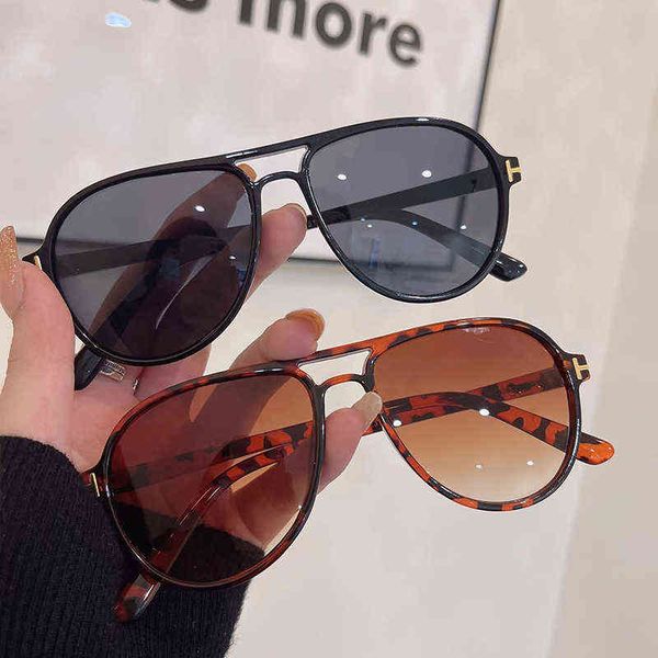 vintage colorful round frame sunglasses fashion popular male shades designer pilot driving uv400 eyewear for men, White;black
vintage colorful round frame sunglasses fashion popular male shades designer pilot driving uv400 eyewear for men, White;black
