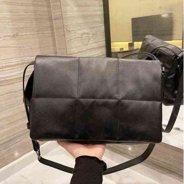 shoulder bags women messenger handbag classic logo embellishment personality fashion underarm leather soft purses wallet 211104
shoulder bags women messenger handbag classic logo embellishment personality fashion underarm leather soft purses wallet 211104