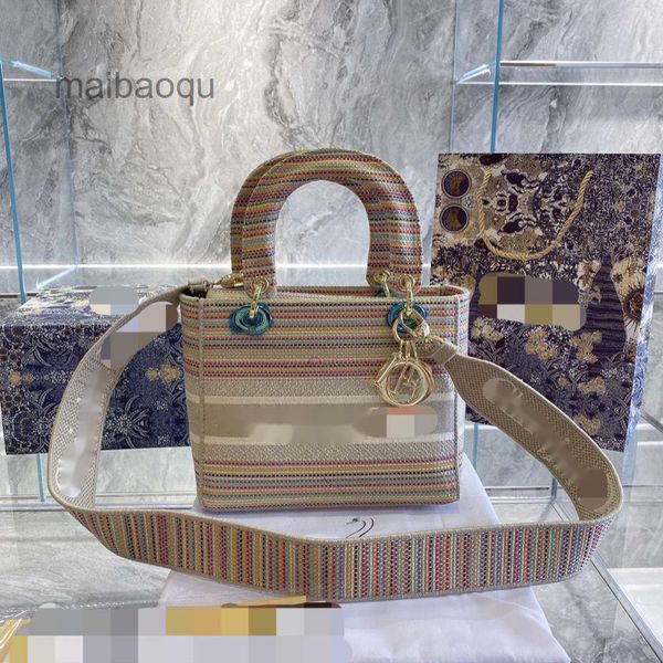 bag d-joy saddle tote book designer evening bags 2022 diana hand messenger embroidered letter jacquard
bag d-joy saddle tote book designer evening bags 2022 diana hand messenger embroidered letter jacquard