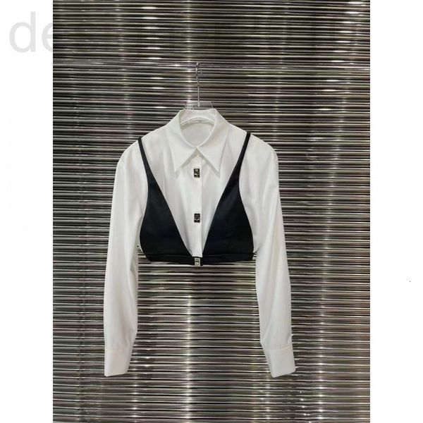 women's polos designer chaopai 22 early spring new niche design splicing leather suspender super layered exquisite button fashion short, White
women's polos designer chaopai 22 early spring new niche design splicing leather suspender super layered exquisite button fashion short, White