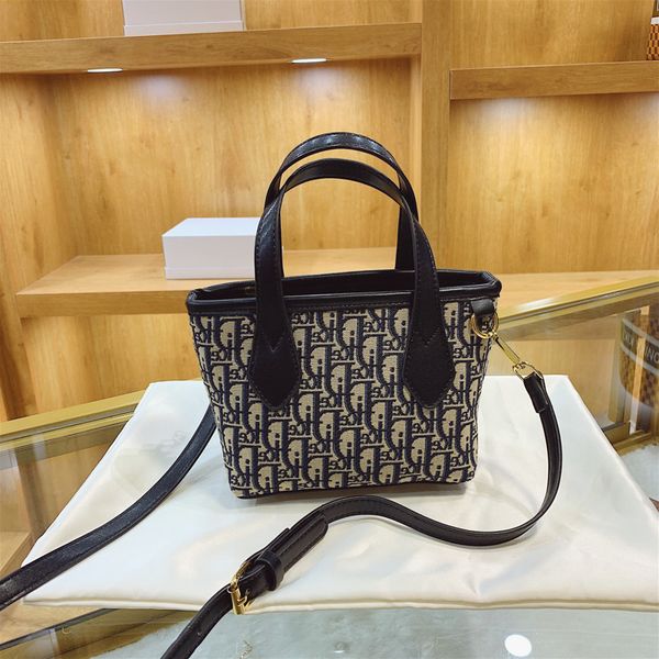 bag women's 2022 spring new fashion letter portable bucket trend versatile messenger designer crossbody bags for woman
bag women's 2022 spring new fashion letter portable bucket trend versatile messenger designer crossbody bags for woman