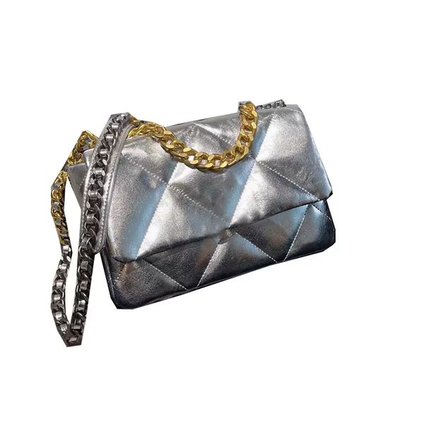 22 fashion classic flip shiny silver 19 quilted bag quilted two-color chain cross shoulder bag large capacity outdoor sacoche designer luxur
22 fashion classic flip shiny silver 19 quilted bag quilted two-color chain cross shoulder bag large capacity outdoor sacoche designer luxur