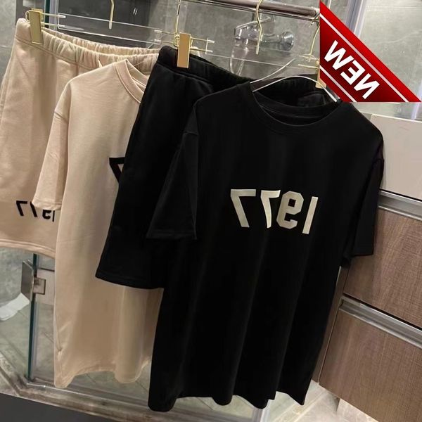 fog season 8 essentials double line 22ss digital 1977 flocking loose t-shirt two, White;black
fog season 8 essentials double line 22ss digital 1977 flocking loose t-shirt two, White;black
