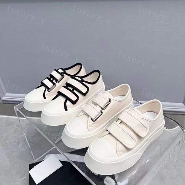 designer casual shoes women canvas shoe vintage thick soled classic black white fashion modern simple cute round toes platform sneakers leis
designer casual shoes women canvas shoe vintage thick soled classic black white fashion modern simple cute round toes platform sneakers leis