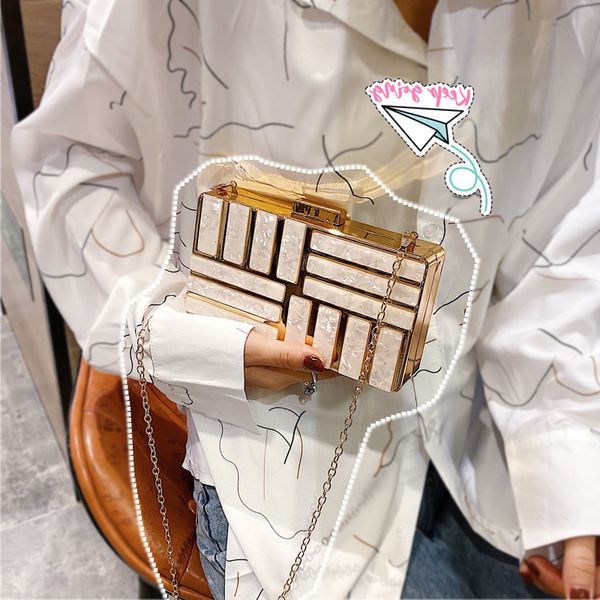 women bags chain handbags party clutch women's evening banquet glitter for ladi 2022 handbag shoulder chain for female messenger
women bags chain handbags party clutch women's evening banquet glitter for ladi 2022 handbag shoulder chain for female messenger