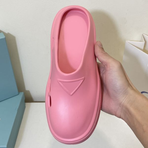 slippers women 2021 beach sandals summer outdoor slides woman/men non-slip bathroom household shoes soft, Black
slippers women 2021 beach sandals summer outdoor slides woman/men non-slip bathroom household shoes soft, Black