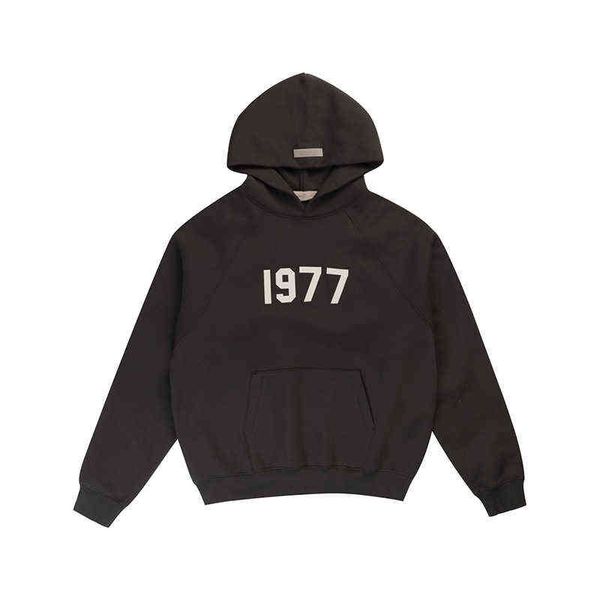 2022ss designer luxury clothes 22ss season 8 1977 series cropped shorts short sleeve round neck long hoodie, Black
2022ss designer luxury clothes 22ss season 8 1977 series cropped shorts short sleeve round neck long hoodie, Black