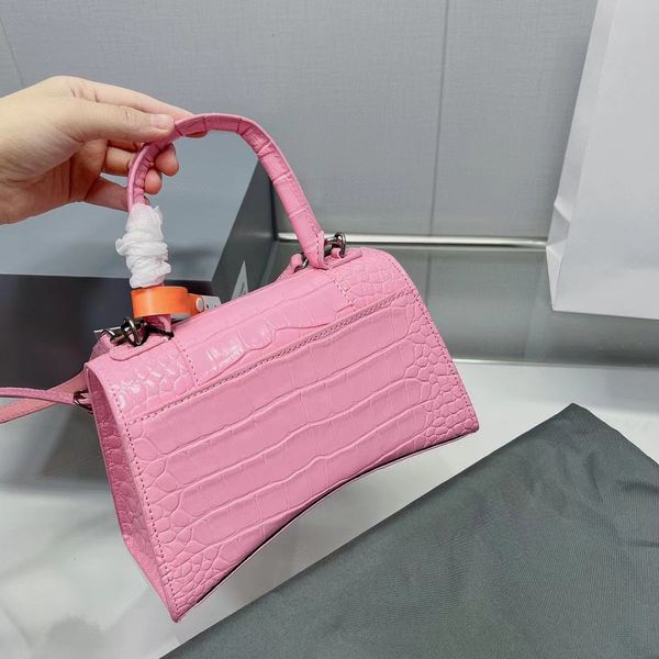 designers shoulder crossbody bag half moon bag hasp handbag tote mini plain alligator clutch bags women luxury handbags fashion retro small
designers shoulder crossbody bag half moon bag hasp handbag tote mini plain alligator clutch bags women luxury handbags fashion retro small