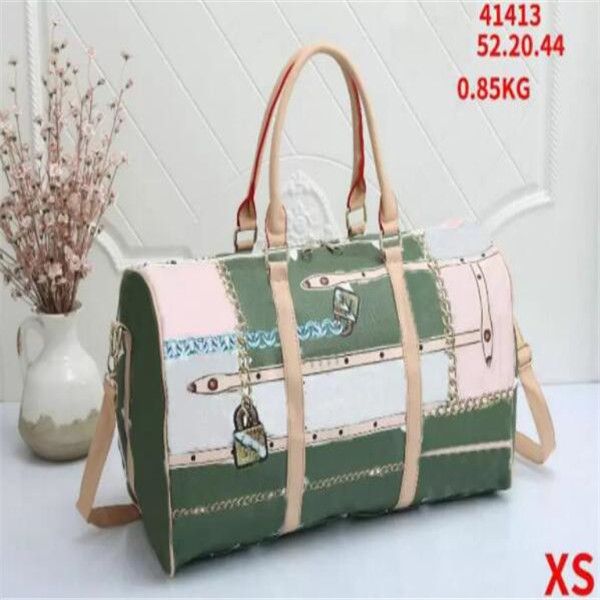 designer 52cm large capacity women men travel bags famous classical men shoulder designer duffel bags carry on luggage tote handbag
designer 52cm large capacity women men travel bags famous classical men shoulder designer duffel bags carry on luggage tote handbag