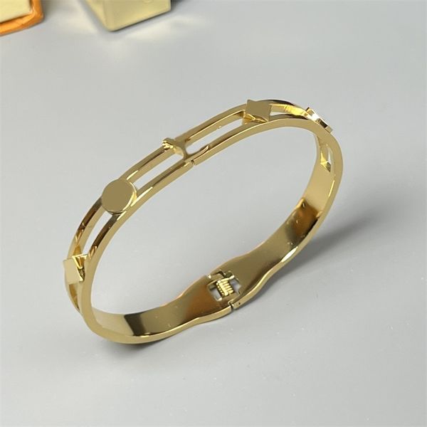 designer bangle bracelets classic gold color 316 stainless steel letter flower bangles bracelet womens mens jewelry 63mld2, Black
designer bangle bracelets classic gold color 316 stainless steel letter flower bangles bracelet womens mens jewelry 63mld2, Black