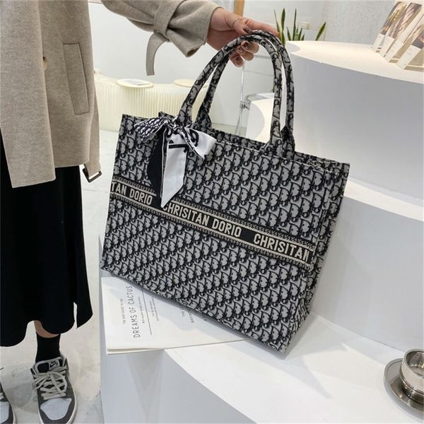 simple women's large capacity new fashion versatile version red tote purses outlet online
simple women's large capacity new fashion versatile version red tote purses outlet online