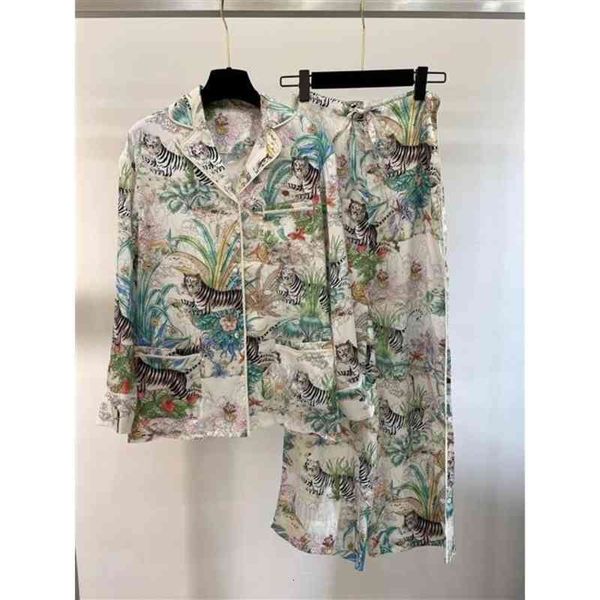 women's tracksuits year of the tiger trend summer flower printed long sleeved shirt + trousers fashion two-piece suit 26td 6t9i, Gray
women's tracksuits year of the tiger trend summer flower printed long sleeved shirt + trousers fashion two-piece suit 26td 6t9i, Gray