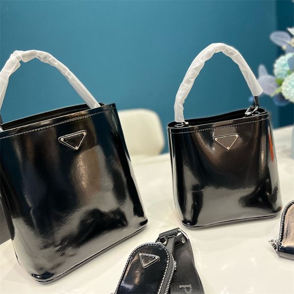 2022 5a luxury high-quality versions shoulder bags cross body mens handbags style work outdoor leisure purses back zip pocket messenger bag
2022 5a luxury high-quality versions shoulder bags cross body mens handbags style work outdoor leisure purses back zip pocket messenger bag