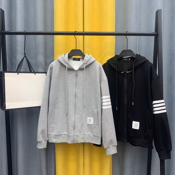 2022 autumn and winter new t b men's and women's sweater zipper hooded long-sleeved t-shirt high-quality women's thin cardiga, Black
2022 autumn and winter new t b men's and women's sweater zipper hooded long-sleeved t-shirt high-quality women's thin cardiga, Black