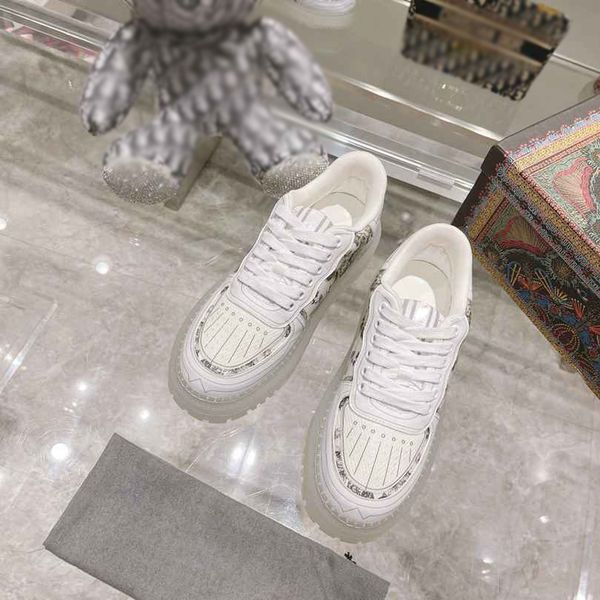 elling wholesale women's mesh breathable sport shoes famous brand designer classic luxury height increasing non-slip loafers for women, Black;white
elling wholesale women's mesh breathable sport shoes famous brand designer classic luxury height increasing non-slip loafers for women, Black;white