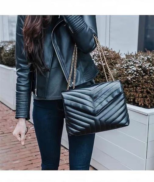 more colors luxurys designers fashion flap bags womens quilted shoulder bag gold chain leather crossbody handbags purses black tote purse
more colors luxurys designers fashion flap bags womens quilted shoulder bag gold chain leather crossbody handbags purses black tote purse