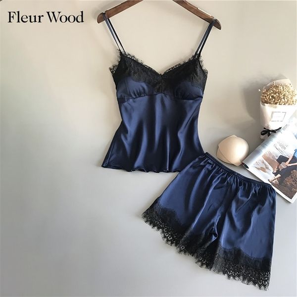 fleur wood women sleepwear set lace trim satin cami sling and shorts set sleeevele lingerie set solid summer satin y200425, Black;red
fleur wood women sleepwear set lace trim satin cami sling and shorts set sleeevele lingerie set solid summer satin y200425, Black;red