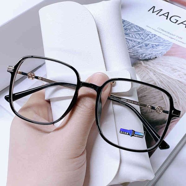 sunglasses 2022 flat light spectacle frame fashion men's and women's anti blue glasses myopia 2383, White;black
sunglasses 2022 flat light spectacle frame fashion men's and women's anti blue glasses myopia 2383, White;black