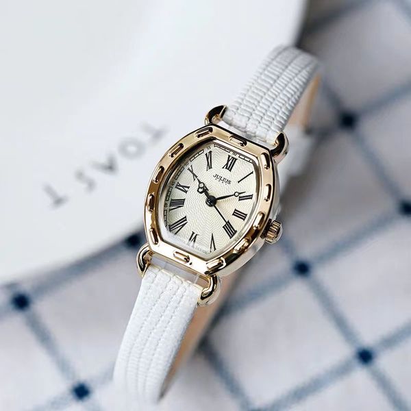 luxury womens watches retro designer girls watch female student korean version simple fashion small leather strap women watch bvxsdv, Slivery;golden
luxury womens watches retro designer girls watch female student korean version simple fashion small leather strap women watch bvxsdv, Slivery;golden