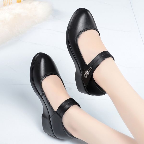 women spring shoes genuine leather large size 41 42 casual wedge women shoes shallow mouth rhinestone shoes ladies, Black
women spring shoes genuine leather large size 41 42 casual wedge women shoes shallow mouth rhinestone shoes ladies, Black