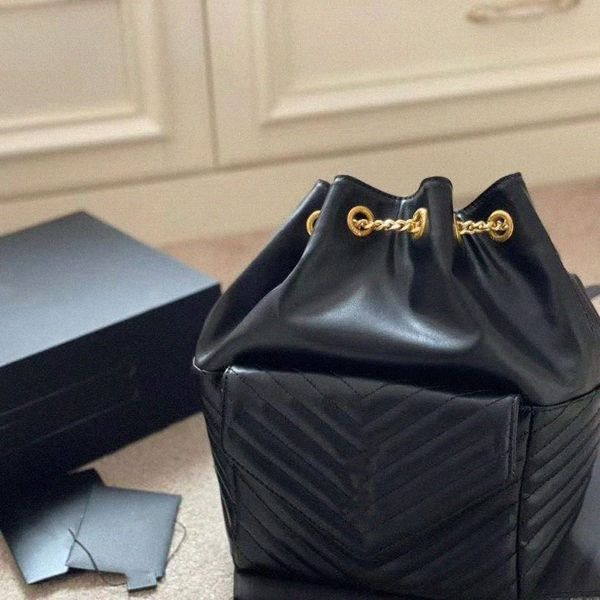 chain joe backpack monograms women back pack v-shaped quilting genuine leather large capacity pocket black shoulder bags handbag bag
chain joe backpack monograms women back pack v-shaped quilting genuine leather large capacity pocket black shoulder bags handbag bag