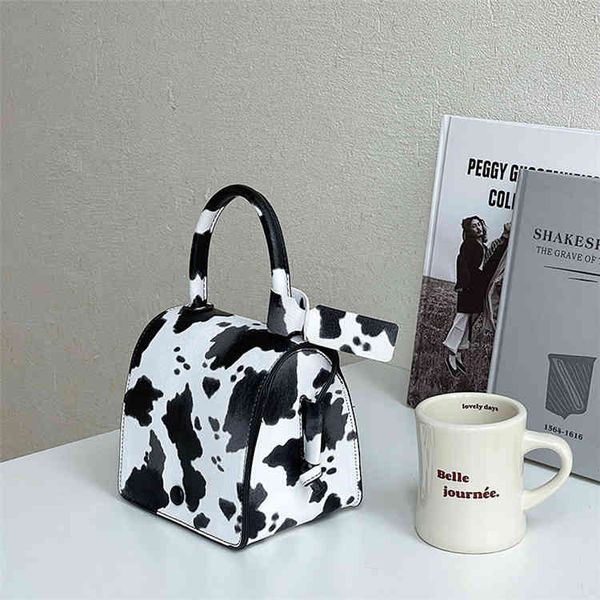 fashion women's new high-quality versatile bag luxury designer bag version 2022 spring and autumn fashion niche hand trend single shoul
fashion women's new high-quality versatile bag luxury designer bag version 2022 spring and autumn fashion niche hand trend single shoul