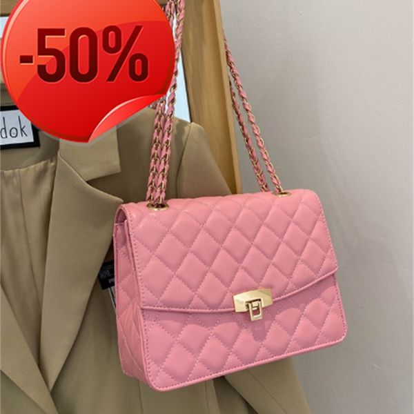 fashion luxury designer2022 autumn new commuting c lingge embroidered thread chain messenger small xiangfeng k women's shoulder bag
fashion luxury designer2022 autumn new commuting c lingge embroidered thread chain messenger small xiangfeng k women's shoulder bag