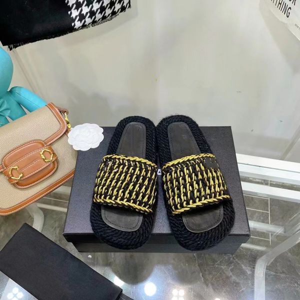 new2022bottom beach slippers fashion summer men cartoon slippers outdoor platform alphabet lady sandals leather high heels designer women sh, Black
new2022bottom beach slippers fashion summer men cartoon slippers outdoor platform alphabet lady sandals leather high heels designer women sh, Black
