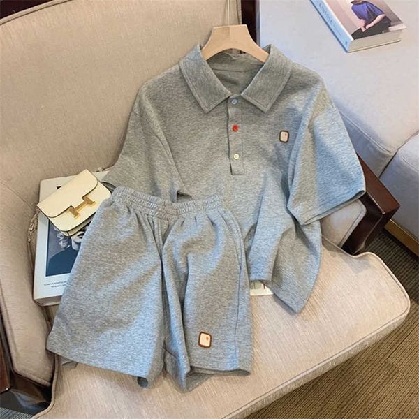 women summer sport suit polo neck short sleeve t shirts matching loose wide leg shorts 2 pieces preppy style cosy y2k wear 220627, Gray
women summer sport suit polo neck short sleeve t shirts matching loose wide leg shorts 2 pieces preppy style cosy y2k wear 220627, Gray