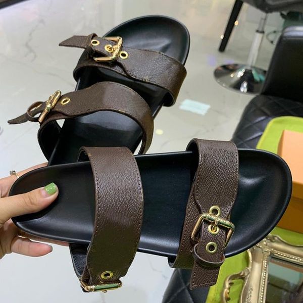 designer leather summer women's slippers flat bottomed cool trend fashion 2-band adjustable hardware buckle sandals size 35-42, Black
designer leather summer women's slippers flat bottomed cool trend fashion 2-band adjustable hardware buckle sandals size 35-42, Black