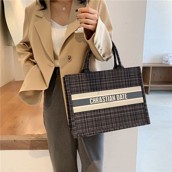 2022 new canvas fashion women's short distance hand shopping bag high capacity travel tote bag 70% off factory online
2022 new canvas fashion women's short distance hand shopping bag high capacity travel tote bag 70% off factory online