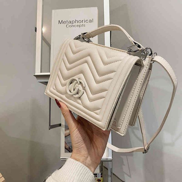 55% off online factory clearance handbag fashion female spring and summer small square trend straddle one shoulder foreign style
55% off online factory clearance handbag fashion female spring and summer small square trend straddle one shoulder foreign style