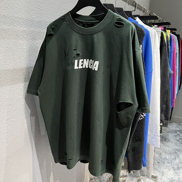 classic paris designer spring and summer series new knife cut old ripped logo letter print short sleeve t-shirt, White;black
classic paris designer spring and summer series new knife cut old ripped logo letter print short sleeve t-shirt, White;black