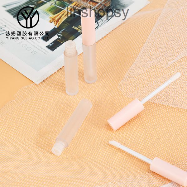 factory outlet lipstick tube pink round small lip gloss bottle mini trial lip glaze cosmetics makeup packaging material
factory outlet lipstick tube pink round small lip gloss bottle mini trial lip glaze cosmetics makeup packaging material