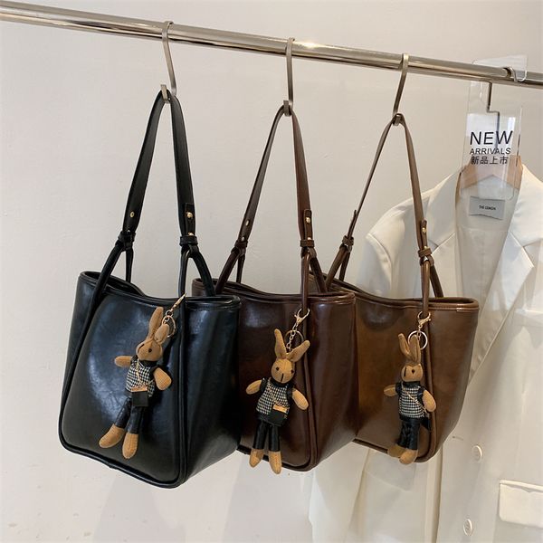 tot package simple large-capacity single shoulder bag atmospheric versatile women's bags
tot package simple large-capacity single shoulder bag atmospheric versatile women's bags