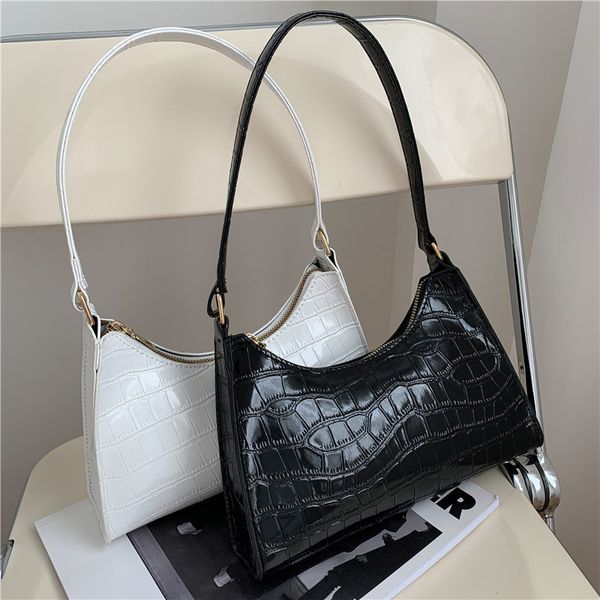 women cross body shoulder bags fashion casual womens bag small handbag totes high-capacity leather large volume wholesale mobile phone bag 1
women cross body shoulder bags fashion casual womens bag small handbag totes high-capacity leather large volume wholesale mobile phone bag 1