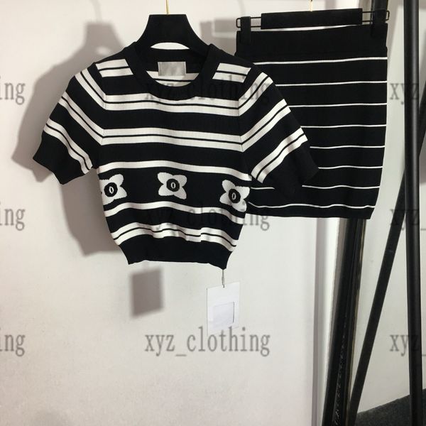 brand designer womens dress new wool knitted dresses sets striped knit t shirts sweater short sleeve high waist bag hip show thin short skir, White
brand designer womens dress new wool knitted dresses sets striped knit t shirts sweater short sleeve high waist bag hip show thin short skir, White