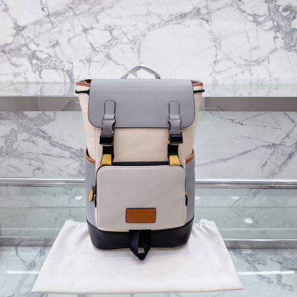 sport men bags genuine leather backpack gentleman climbing bags message fashion boy pockets great hardwear matching gentlemen packs 
sport men bags genuine leather backpack gentleman climbing bags message fashion boy pockets great hardwear matching gentlemen packs