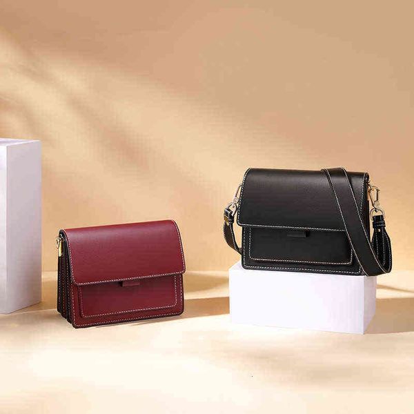 designers bags fashion bag women's 2020 new spring and summer versatile single shoulder bag messenger tide organ guangzhou genuine leat
designers bags fashion bag women's 2020 new spring and summer versatile single shoulder bag messenger tide organ guangzhou genuine leat
