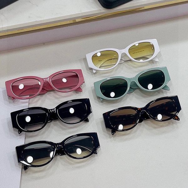 trendy single mens womens sunglasses graffi oval shows personality attitude out of the ordinary bold and fun womens sun glasses with origina, White;black
trendy single mens womens sunglasses graffi oval shows personality attitude out of the ordinary bold and fun womens sun glasses with origina, White;black