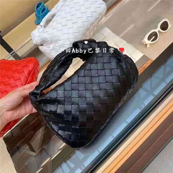 original edition designer handbags bottegas'svenetass tea milk spot woven jodie underarm mini knot portable women's bag 2022 color
original edition designer handbags bottegas'svenetass tea milk spot woven jodie underarm mini knot portable women's bag 2022 color