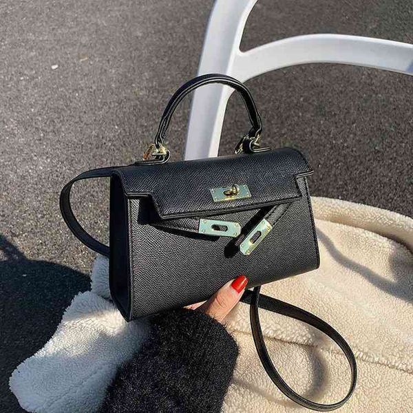 handbags trend versatile new 2022 temperament sling one shoulder messenger bags buckle women's bag
handbags trend versatile new 2022 temperament sling one shoulder messenger bags buckle women's bag
