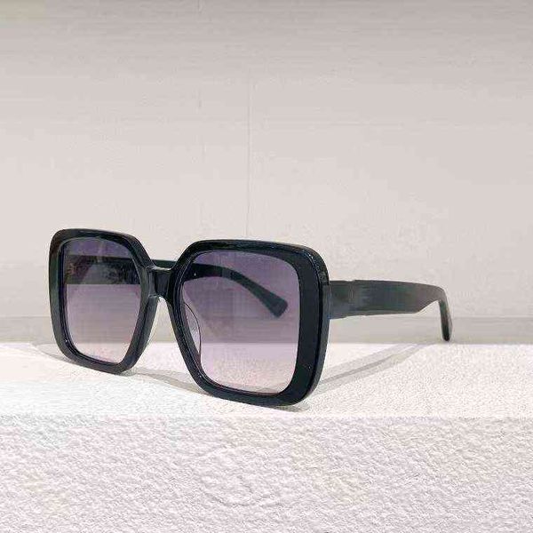 ch5905s same large square female net red style high-grade sunglasses luxury eyewear womens personality, White;black
ch5905s same large square female net red style high-grade sunglasses luxury eyewear womens personality, White;black