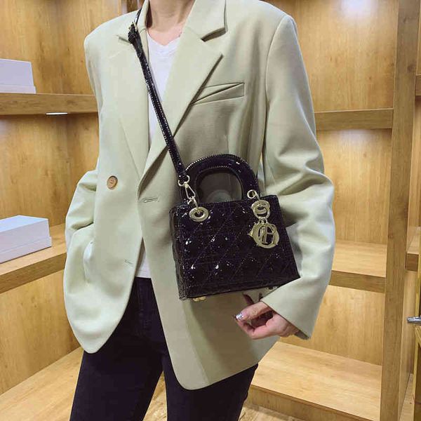 fashion trend new ladies luxury brand bag designer wholesale female 2022 high-grade texture small versatile one shoulder
fashion trend new ladies luxury brand bag designer wholesale female 2022 high-grade texture small versatile one shoulder