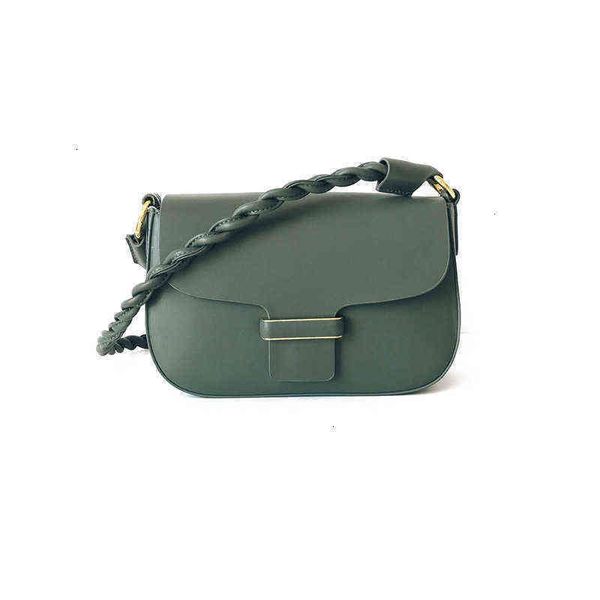 women's brand small bag 2022 newfashion square luxury all-match portable shoulder messenger designer
women's brand small bag 2022 newfashion square luxury all-match portable shoulder messenger designer