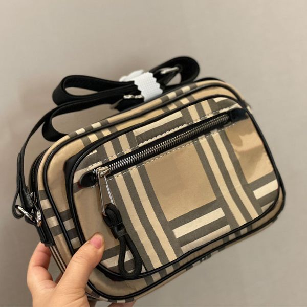 canvas camera bag shoulder bags cross body handbags tote purse women classic stripes letter leather zipper closure cell phone pocket adjusta
canvas camera bag shoulder bags cross body handbags tote purse women classic stripes letter leather zipper closure cell phone pocket adjusta