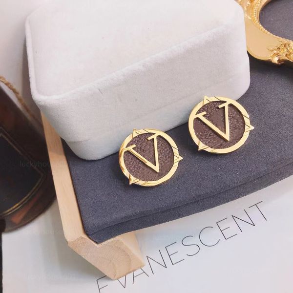 new luxury designer pendants l earrings stainless steel letter necklaces pendant necklace beads sweater necklace lovers jewelry accessories, Silver
new luxury designer pendants l earrings stainless steel letter necklaces pendant necklace beads sweater necklace lovers jewelry accessories, Silver